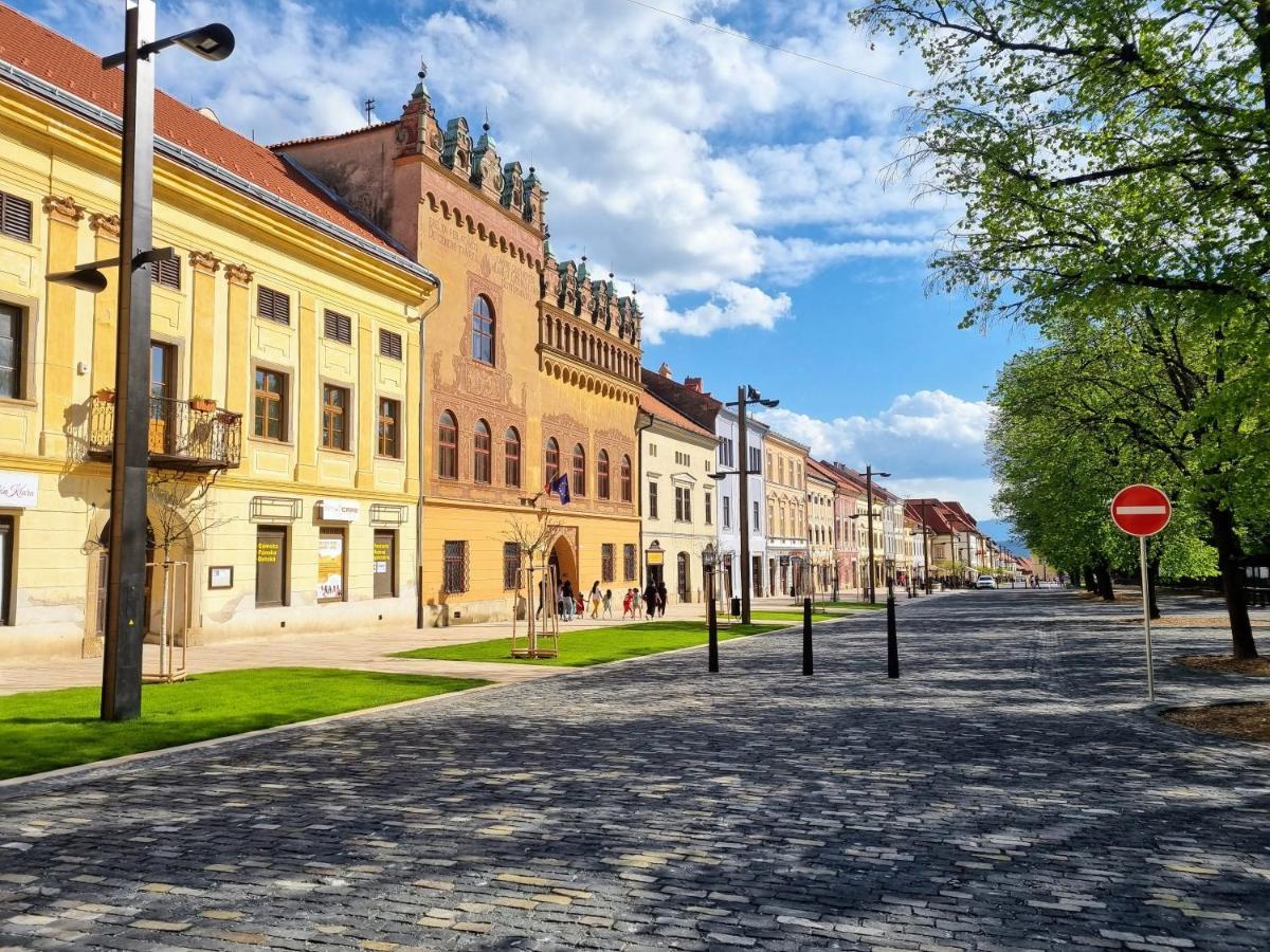 Apartment In A Historical House In The Center Of Levoca Exterior photo