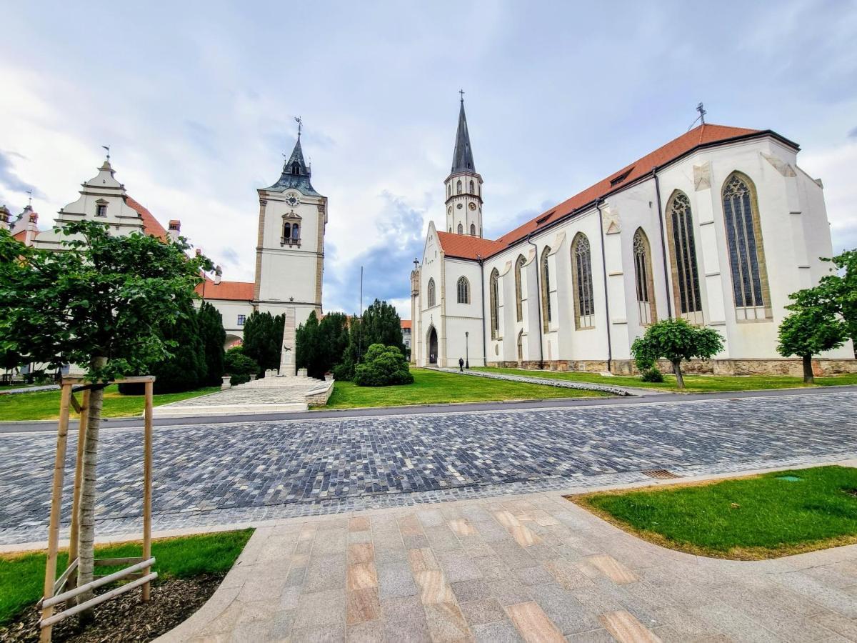 Apartment In A Historical House In The Center Of Levoca Exterior photo
